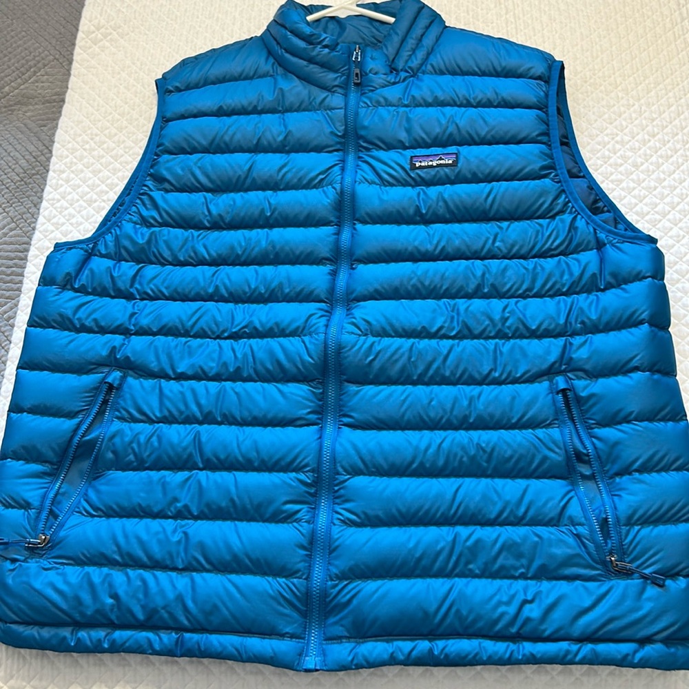 Men’s XXL Patagonia down vest